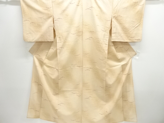 紗　紬地　流水に雪芝模様着物